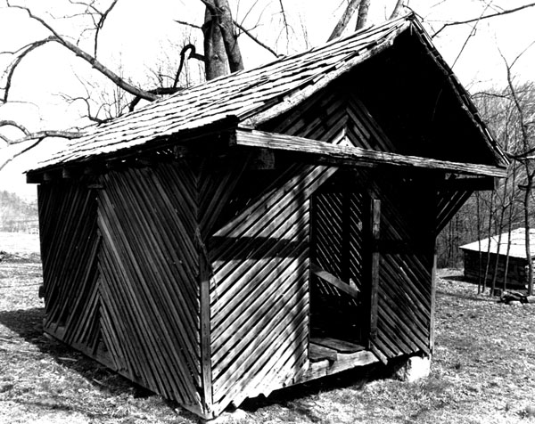 Corn Crib at Pricket's Fort