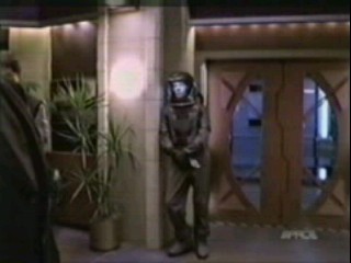 Gideon plays a waiting game with the Aliens