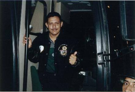 Aldo antes de salir hacia una presentacin