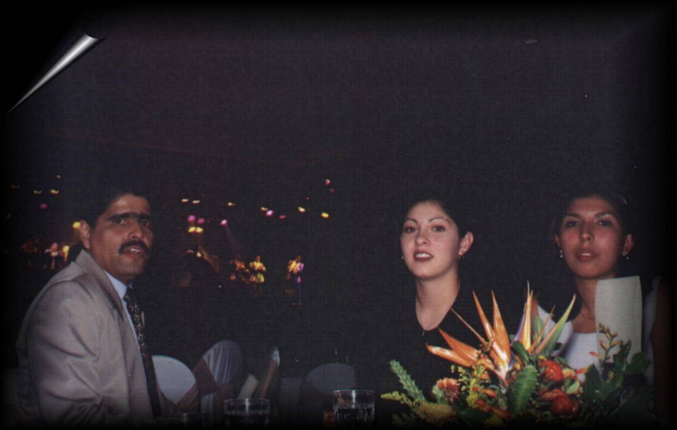 De der. a izq. mi hermana (Leticia Saucedo) Norma y su tio (Miguel)