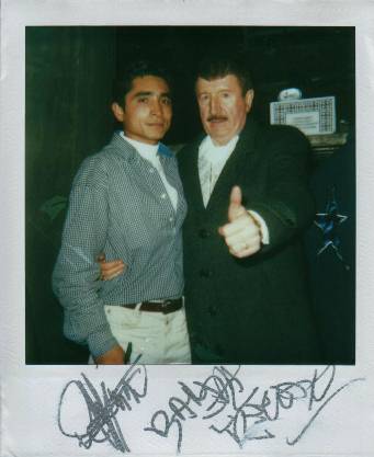 Esto fue en el evento de Texcoco y de paso se le celebro su cumpleaos a Don German