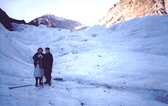 Glacier.gif (103480 bytes)