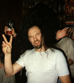 Jo_gives_Bruce_head