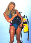 scuba006.jpg (55232 bytes)