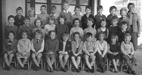 Mochdre Infantd 1960?