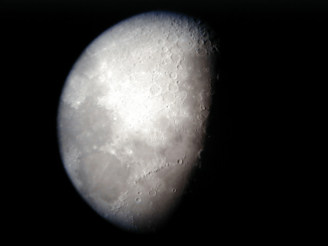 fullmoong.gif (92347 bytes)