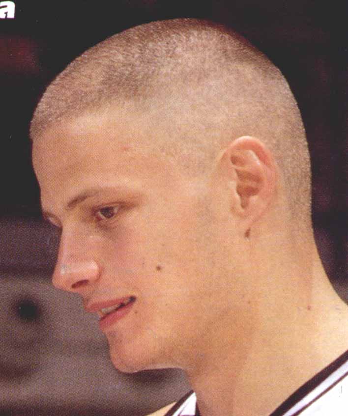 Nesterovic0.JPG (47801 byte)