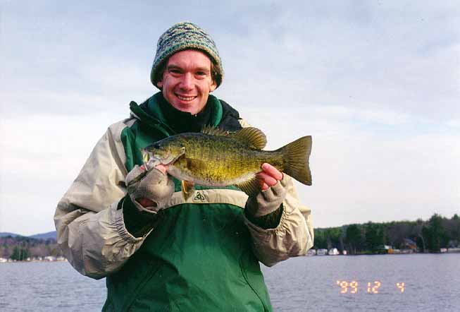Spring 99 smallie - Newfound Lake - Fin-S Fish (32199 bytes)