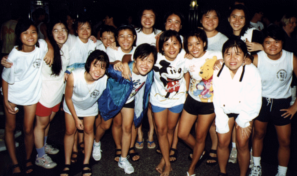 The ladies team of 1996 Singapore River Regatta
