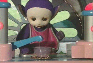 Tinky serving custard