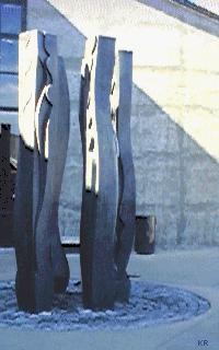 Photo of kelp sculpture