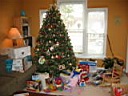 tree_presents_opened2.JPG