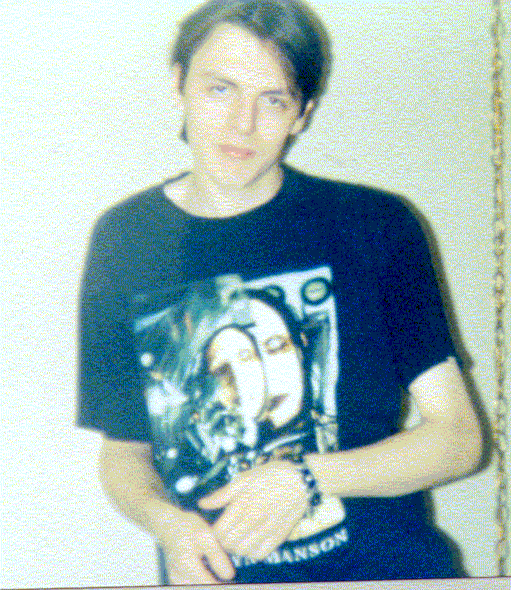 bobsmirk.gif (139032 bytes)
