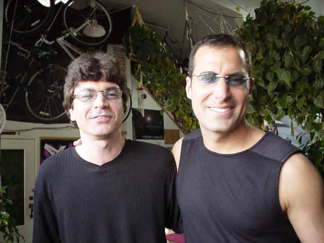 DFUSE and DC Bob.JPG (157139 bytes)