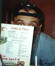 Friendlys.JPG (27122 bytes)