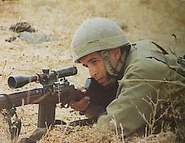 sniper2.jpg (11580 bytes)