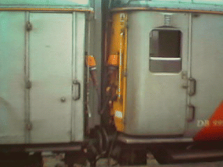 Driving trailer connection to center coach.