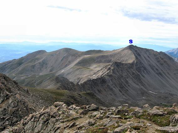 The long traverse beckons you on from Mt Harvard over to Mt Columbia