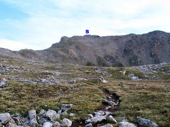 The summit of Mt Harvard comes into closer view as we climb up the Horn Fork basin on a good trail